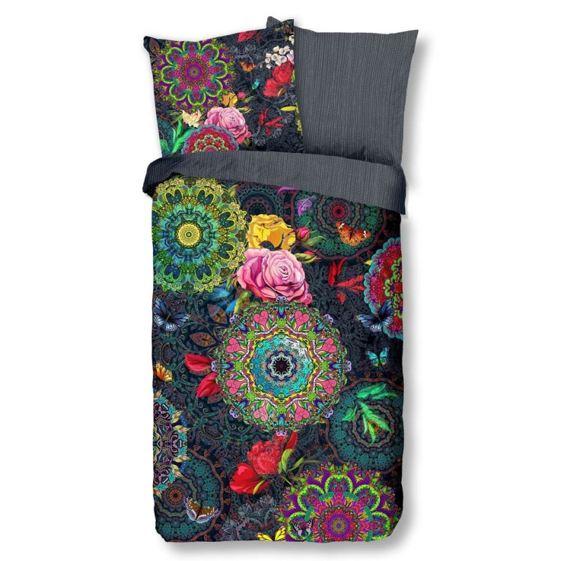 Bomuldssatin sengetøj Abbra med mandala, blomstermotiver og sommerfugle  fra MyTrendyHome.dk