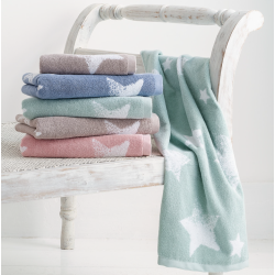 Bomuldshåndklæde Stella med vintage stjerner mønster fra MyTrendyHome.dk