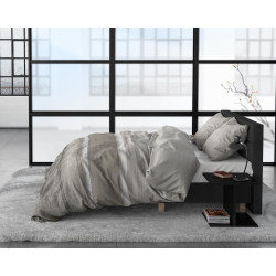 Flonel sengesæt Stone Stripe Taupe med stribet mønster fra MyTrendyHome