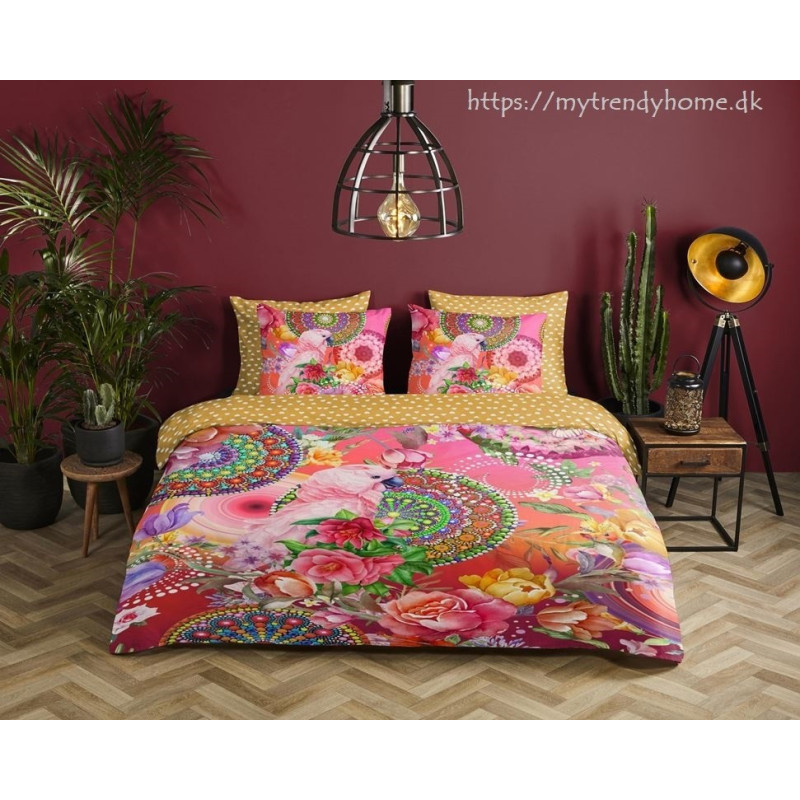 Bomuldssatin sengetøj Nevine med mandala ornament fra MytrendyHome.dk
