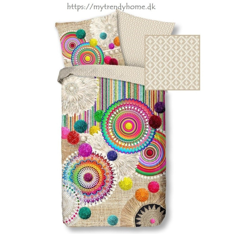 Bomuldssatin sengetøj Inessa med mandala ornament fra MytrendyHome.dk