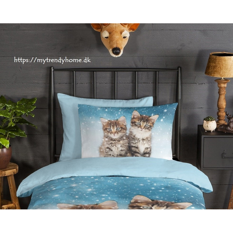 Flonel sengesæt Family med lille katte fra MyTrendyHome.dk