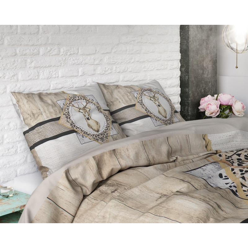 Sengesæt Wood Deer Taupe med hjorte i 100% bomuld fra MyTrendyHome.dk