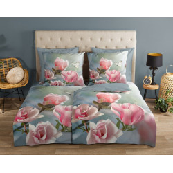 Sengesæt Magnolia med blomster og sommerfugl fra MyTrendyHome.dk