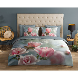 Sengesæt Magnolia med blomster og sommerfugl fra MyTrendyHome.dk