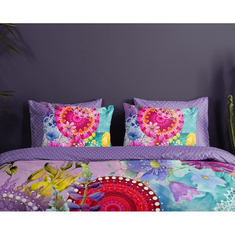 Bomuldssatin sengetøj Vitori med mandala ornament fra MytrendyHome.dk