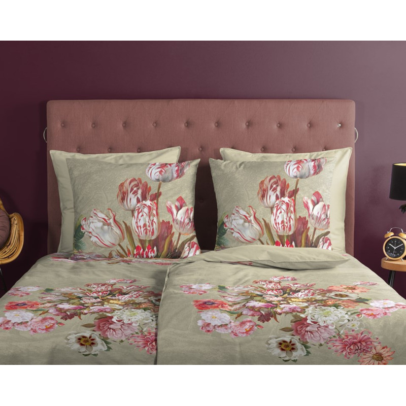 Sengesæt Miranda med haveblomster og tulipaner fra MyTrendyHome.dk