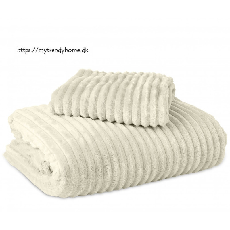 Sengetøj Rib Teddy Creme med fløjs struktur af imiteret pels fra MyTrendyHome.dk