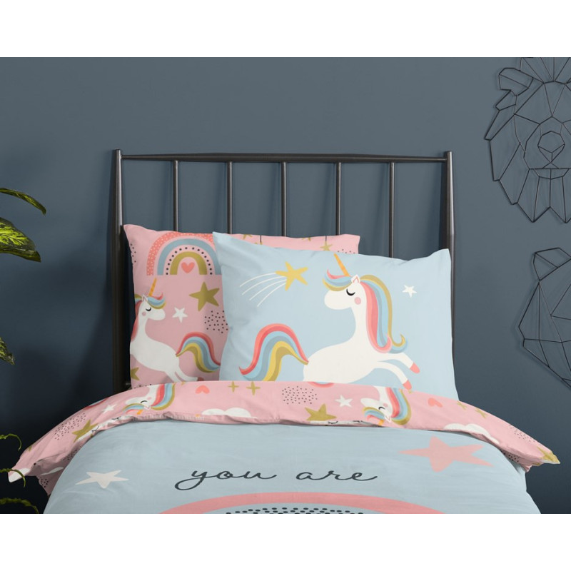 Sengesæt Unicorn til junior med  Enhjørnet og regnbuer, i lyseblå farver