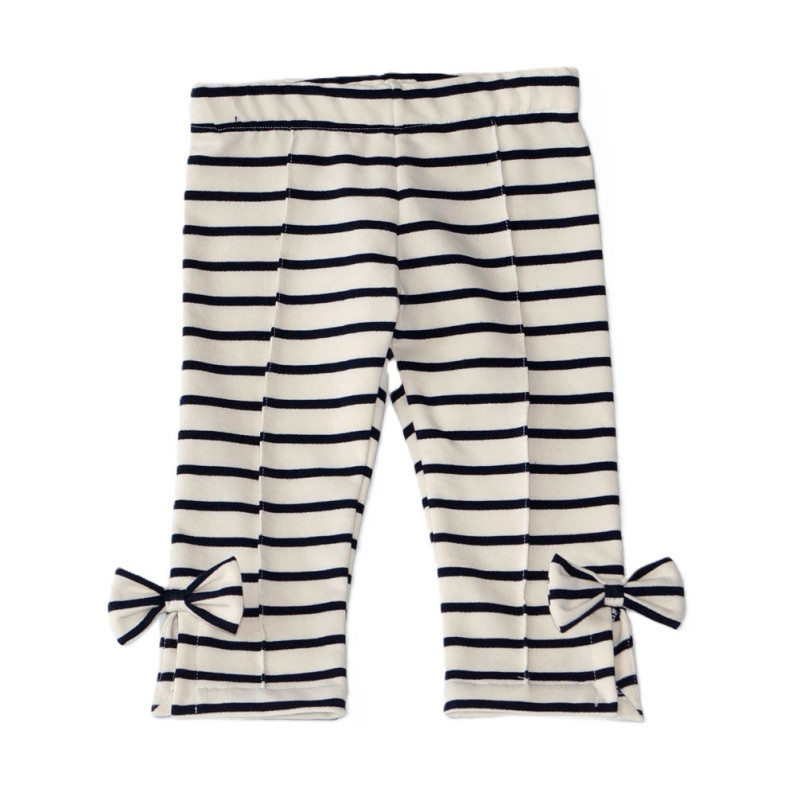 3/4 lange leggings med åbning nederst på benene dekoreret med sløjfer.