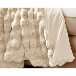 Pom kaninpels plaid Sand 150 x 200 cm fra MyTrendyHome.dk