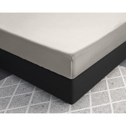 Faconlagen PrimaveraDeluxe Cream 100% Bomuldssatin fra MyTrendyHome.dk