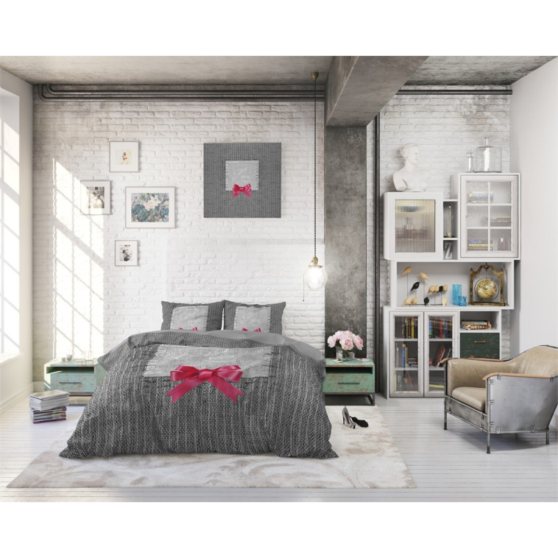 Sengesæt Strictly in Love Anthracite i 100% bomuld fra MyTrendyHome.dk