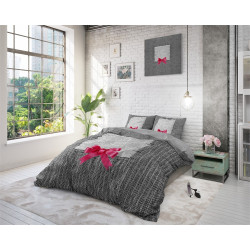 Sengesæt Strictly in Love Anthracite i 100% bomuld fra MyTrendyHome.dk