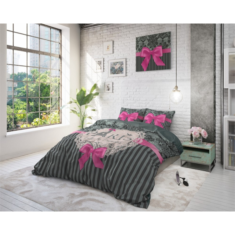 Sengesæt I Love Paris Pink med romantisk mønster fra MyTrendyHome.dk