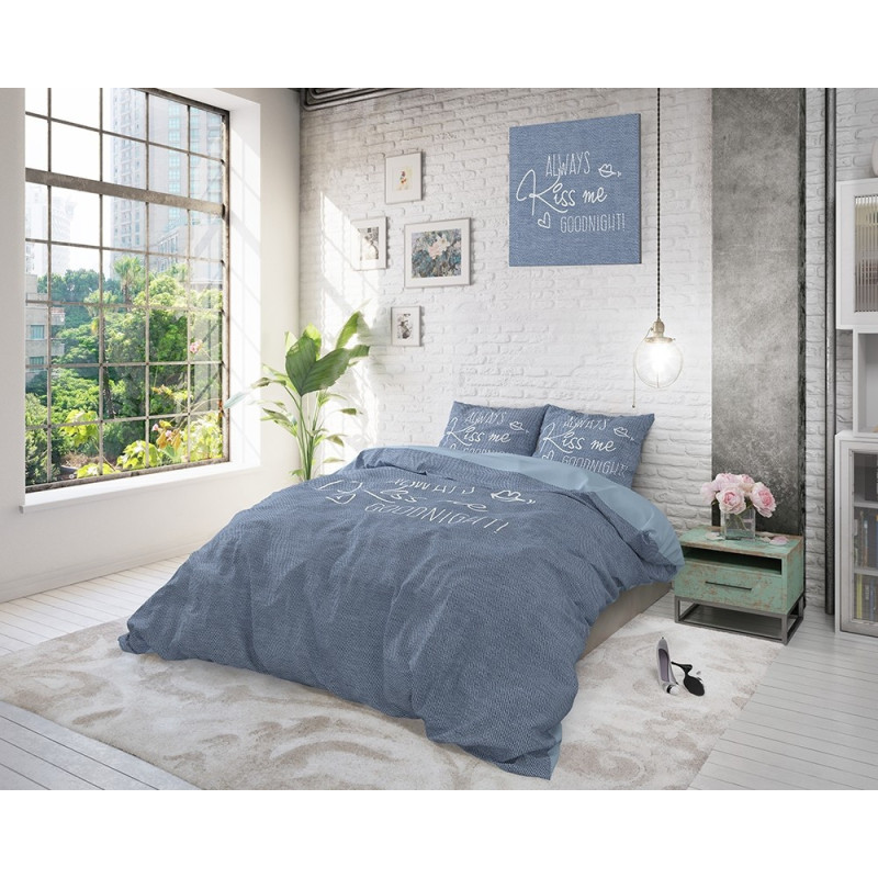 Sengesæt Always Kiss me Blue i 100% bomuld fra MyTrendyHome.dk