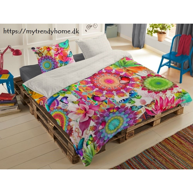 Bomuldssatin sengetøj Feliz med mandala og sommerfugle ornament - MyTrendyHome.dk